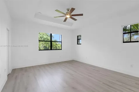 4220 SW 166th Court Miami FL 33185