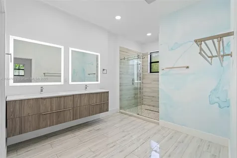 4220 SW 166th Court Miami FL 33185