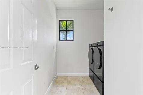 4220 SW 166th Court Miami FL 33185