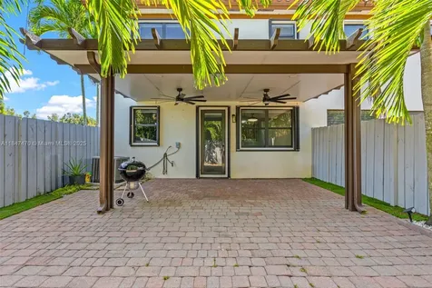 4220 SW 166th Court Miami FL 33185
