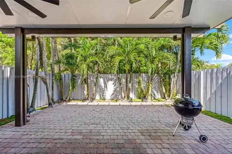 4220 SW 166th Court Miami FL 33185