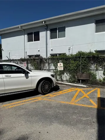 71 NW 76th Street Miami FL 33150