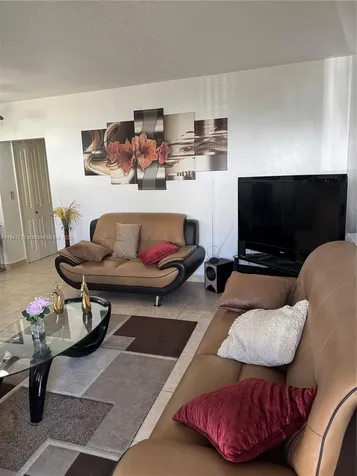 71 NW 76th Street Miami FL 33150