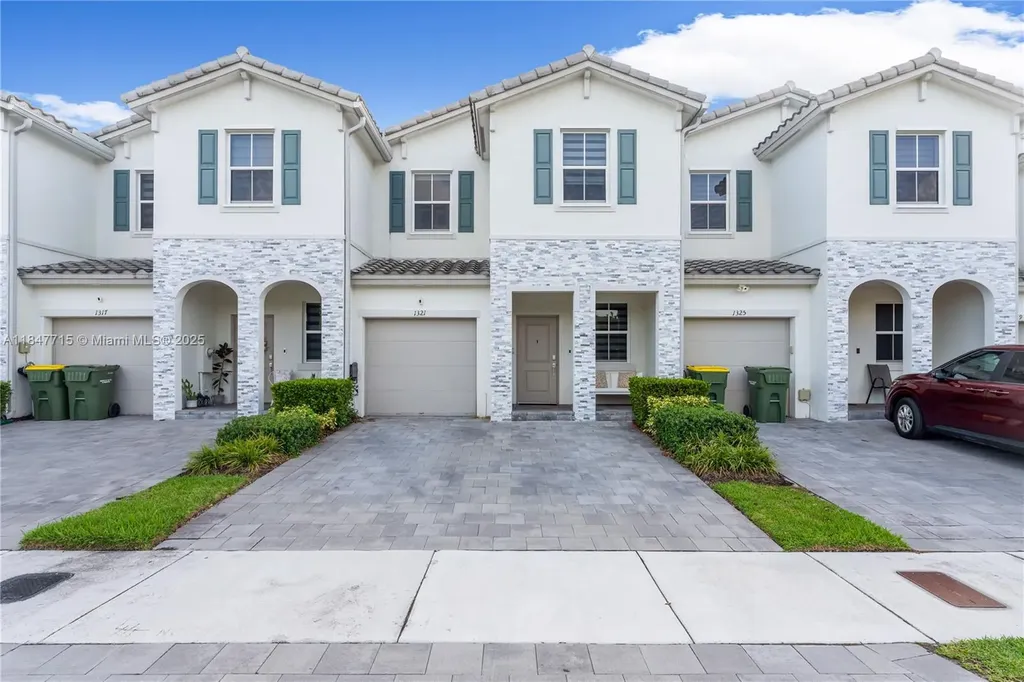1321 SE 27th Terrace Homestead FL 33035