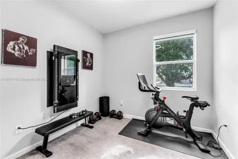 1321 SE 27th Terrace Homestead FL 33035