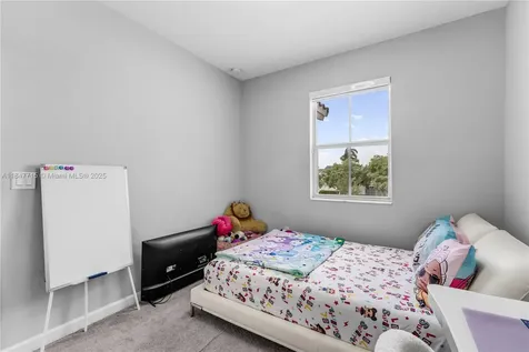 1321 SE 27th Terrace Homestead FL 33035