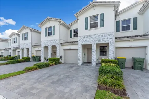 1321 SE 27th Terrace Homestead FL 33035