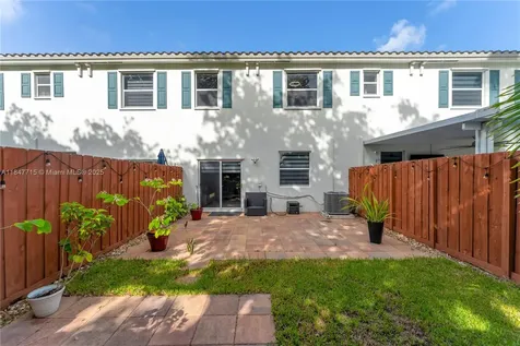 1321 SE 27th Terrace Homestead FL 33035