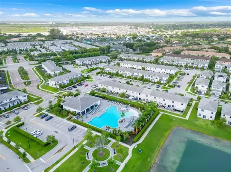 1321 SE 27th Terrace Homestead FL 33035