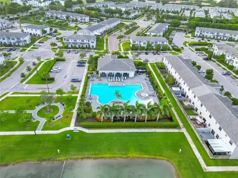 1321 SE 27th Terrace Homestead FL 33035