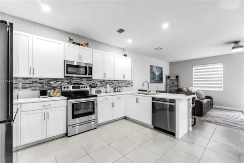 1321 SE 27th Terrace Homestead FL 33035