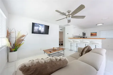 1453 NW 10th Street Dania Beach FL 33004