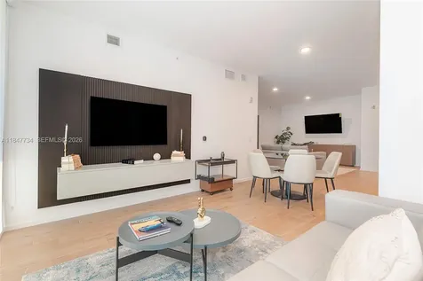 398 NE 5th Street Miami FL 33132