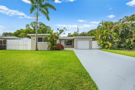 3246 Pierce Street Hollywood FL 33021
