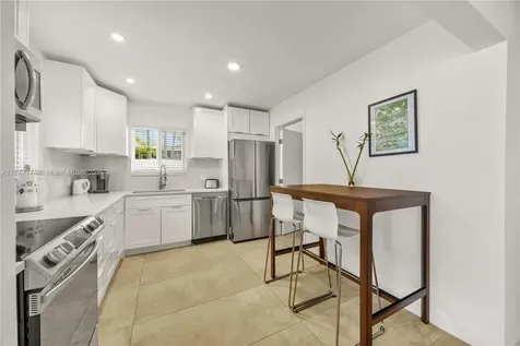 3246 Pierce Street Hollywood FL 33021