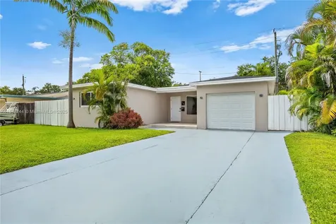 3246 Pierce Street Hollywood FL 33021