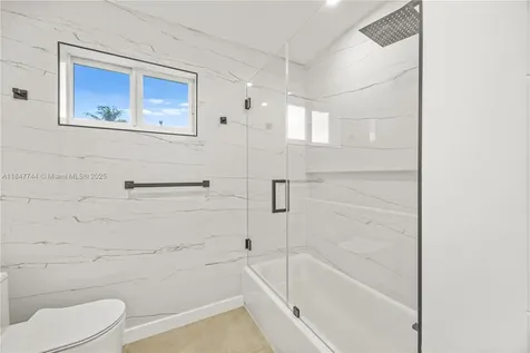3246 Pierce Street Hollywood FL 33021