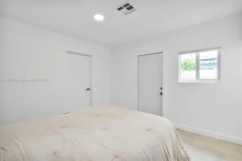 3246 Pierce Street Hollywood FL 33021