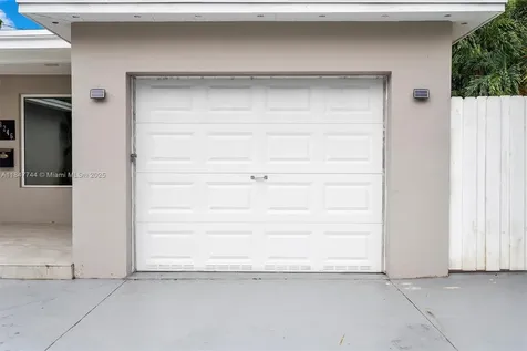 3246 Pierce Street Hollywood FL 33021