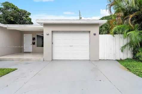 3246 Pierce Street Hollywood FL 33021