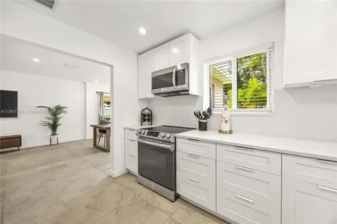 3246 Pierce Street Hollywood FL 33021
