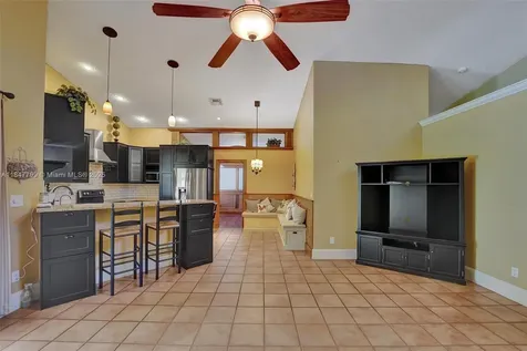 9682 Ridgecrest Court Davie FL 33328