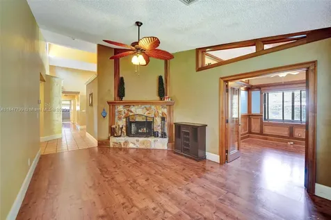 9682 Ridgecrest Court Davie FL 33328
