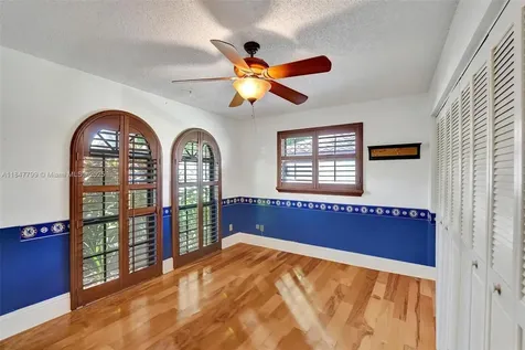 9682 Ridgecrest Court Davie FL 33328