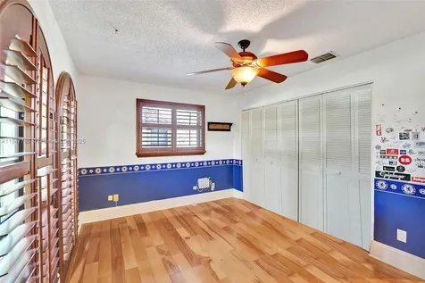 9682 Ridgecrest Court Davie FL 33328