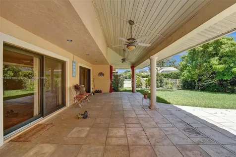 9682 Ridgecrest Court Davie FL 33328