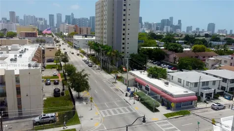 1058 SW 1st Street Miami FL 33130