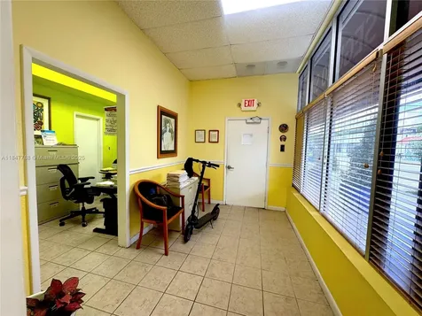 1058 SW 1st Street Miami FL 33130