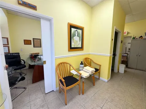 1058 SW 1st Street Miami FL 33130