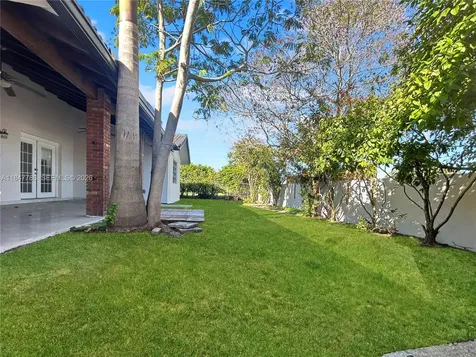 13925 SW 26th Terrace Miami FL 33175