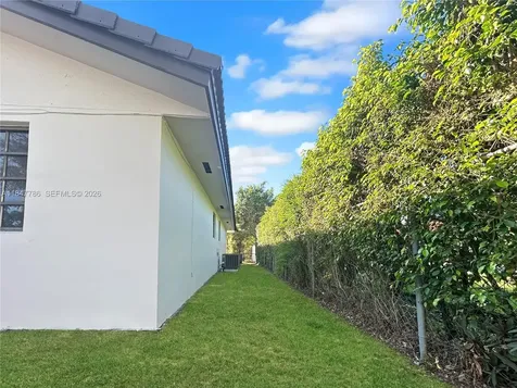 13925 SW 26th Terrace Miami FL 33175