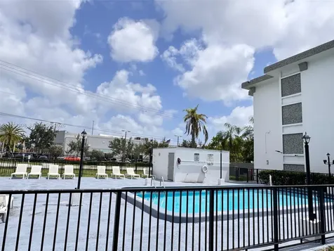 16450 NW 2nd Avenue Miami FL 33169