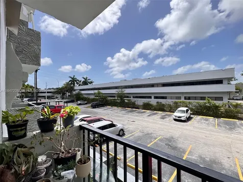 16450 NW 2nd Avenue Miami FL 33169