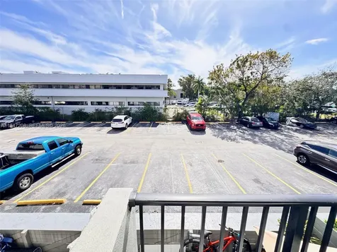 16450 NW 2nd Avenue Miami FL 33169