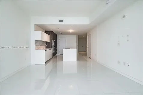 851 NE 1st Avenue Miami FL 33132