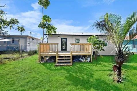 8477 SE Begonia Way Hobe Sound FL 33455