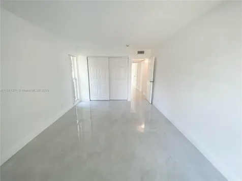 7805 NW 67th Avenue Tamarac FL 33321