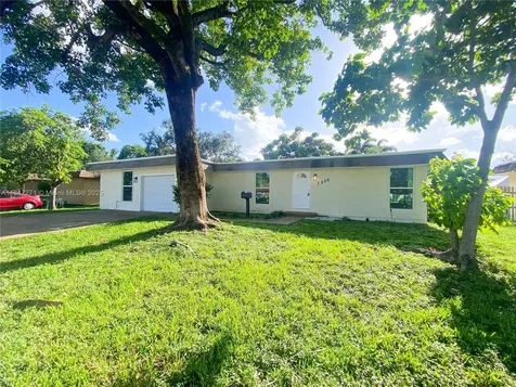 7805 NW 67th Avenue Tamarac FL 33321