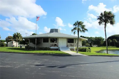 7805 NW 67th Avenue Tamarac FL 33321