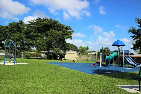 7805 NW 67th Avenue Tamarac FL 33321