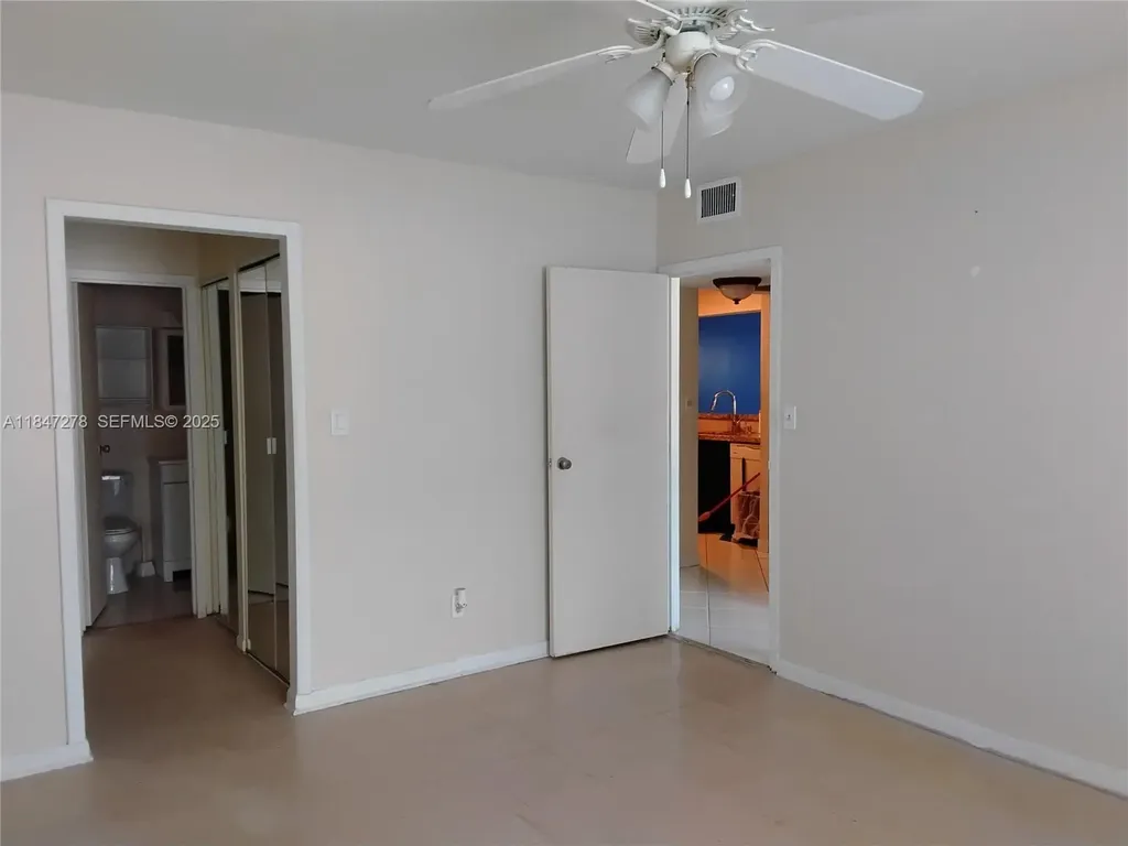 5835 Washington Street Hollywood FL 33023