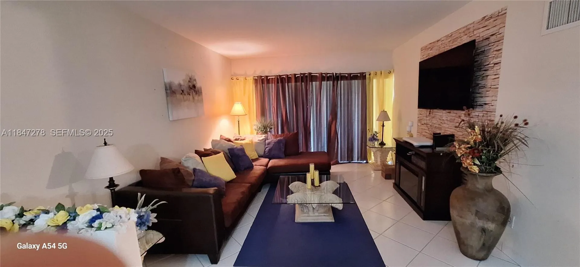5835 Washington Street Hollywood FL 33023