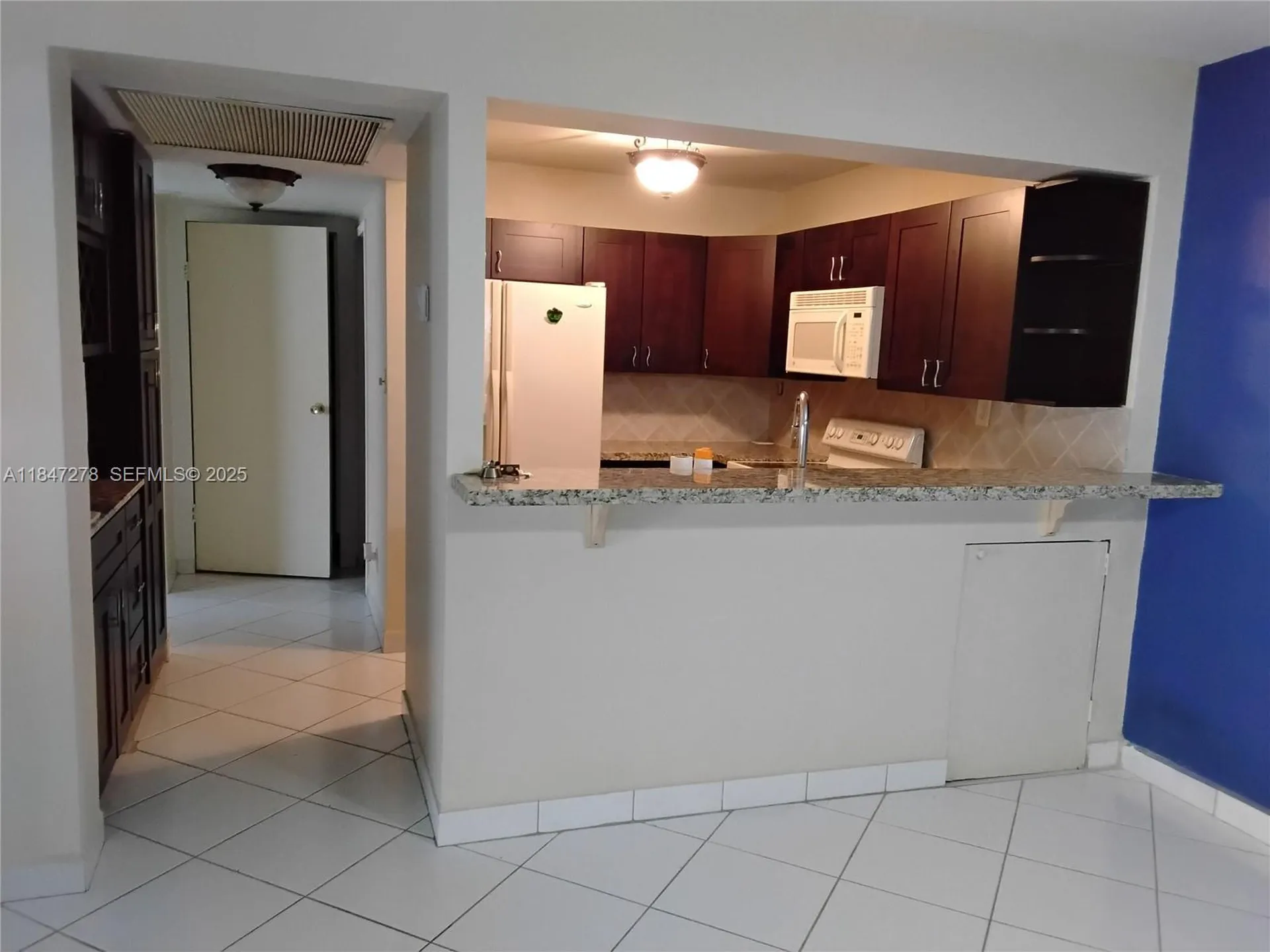 5835 Washington Street Hollywood FL 33023