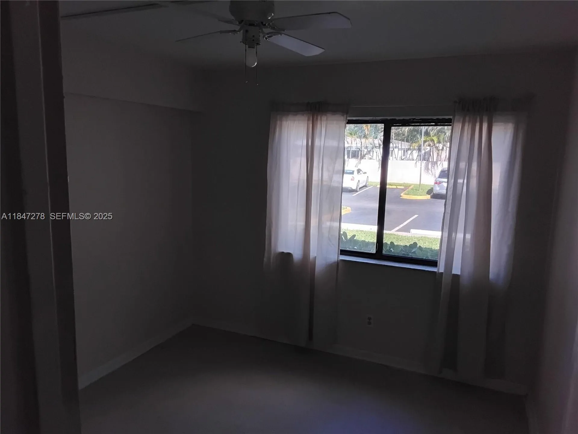 5835 Washington Street Hollywood FL 33023