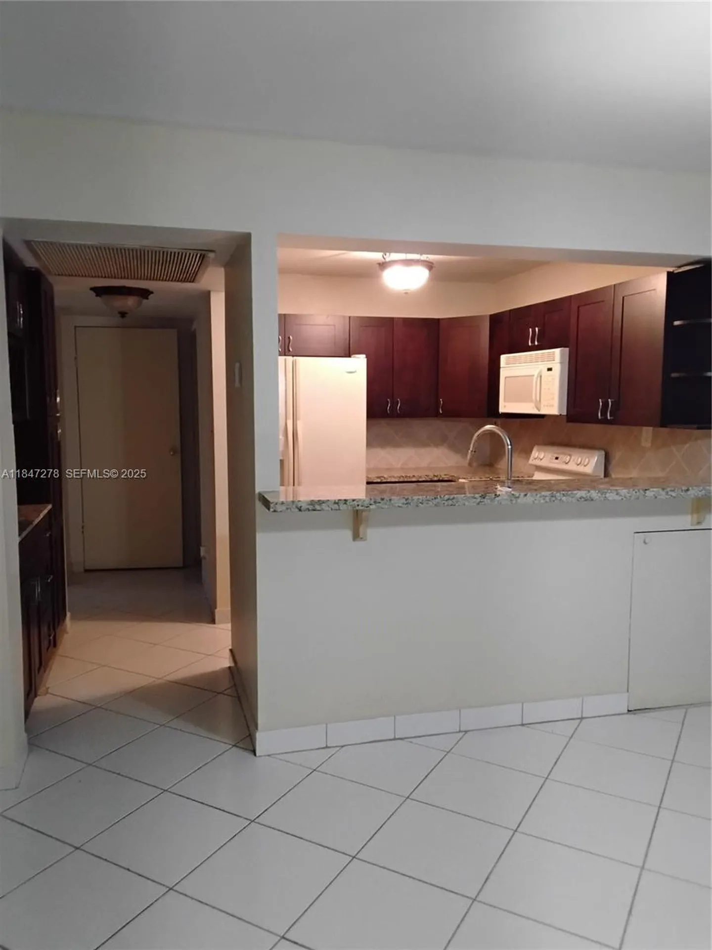 5835 Washington Street Hollywood FL 33023