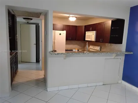 5835 Washington Street Hollywood FL 33023